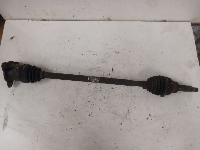 bontott SUZUKI SX4 Bal hátsó Féltengely