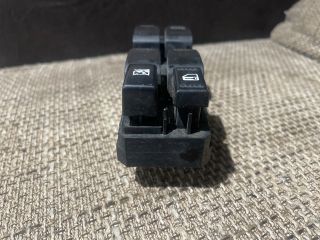 bontott SUZUKI SX4 Ablakemelő Kapcsoló Négyes / Kettes