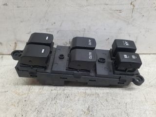 bontott SUZUKI SX4 Ablakemelő Kapcsoló Négyes / Kettes