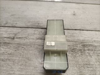 bontott SUZUKI SX4 Ablakemelő Kapcsoló Négyes / Kettes