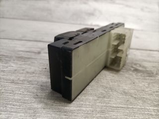 bontott SUZUKI SX4 Ablakemelő Kapcsoló Négyes / Kettes