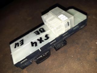 bontott SUZUKI SX4 Ablakemelő Kapcsoló (Pozíciófüggetlen)