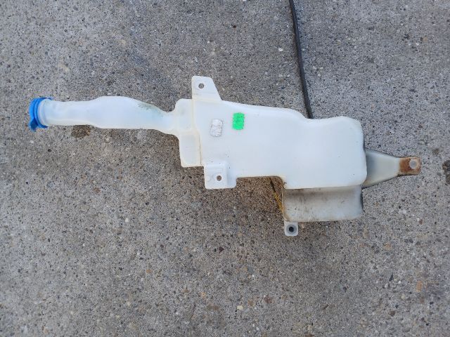 bontott SUZUKI SX4 Ablakmosó Tartály