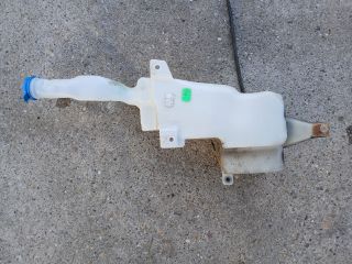 bontott SUZUKI SX4 Ablakmosó Tartály