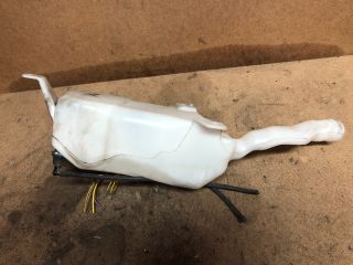 bontott SUZUKI SX4 Ablakmosó Tartály