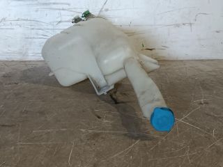 bontott SUZUKI SX4 Ablakmosó Tartály