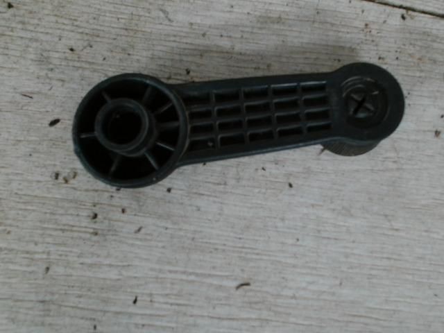 bontott SUZUKI SX4 Ablaktekerő Kar (Pozíciófüggetlen)