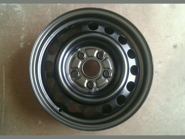 bontott SUZUKI SX4 Acélfelni (1 db)