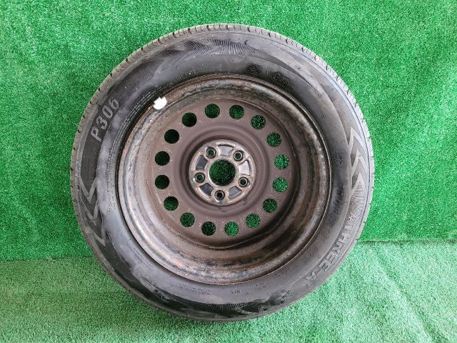 bontott SUZUKI SX4 Acélfelni Gumival (1 db)