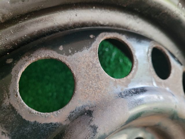 bontott SUZUKI SX4 Acélfelni Gumival (1 db)