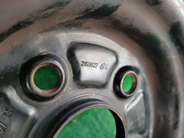 bontott SUZUKI SX4 Acélfelni Gumival (1 db)