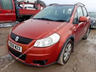 bontott SUZUKI SX4 Bal B Oszlop Burkolat