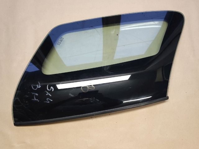 bontott SUZUKI SX4 Bal C Oszlop Oldalablak Üveg