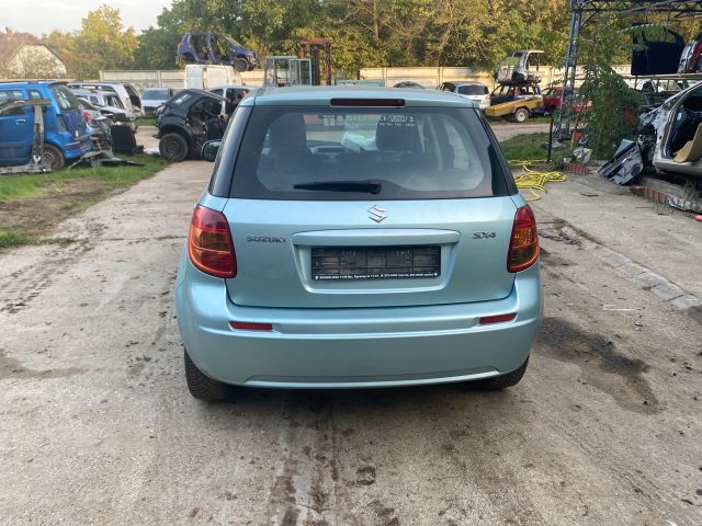 bontott SUZUKI SX4 Bal C Oszlop