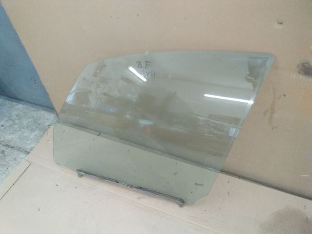 bontott SUZUKI SX4 Bal első Ablak