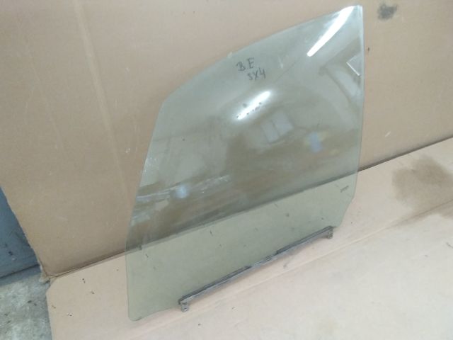 bontott SUZUKI SX4 Bal első Ablak