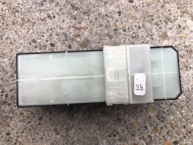 bontott SUZUKI SX4 Bal első Ablakemelő Kapcsoló