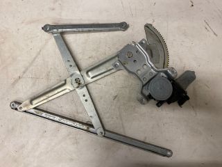 bontott SUZUKI SX4 Bal első Ablakemelő Motor