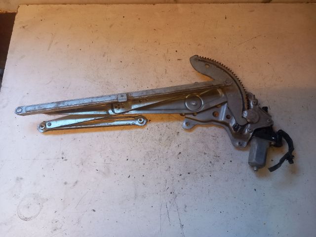 bontott SUZUKI SX4 Bal első Ablakemelő Szerkezet (Elektromos)