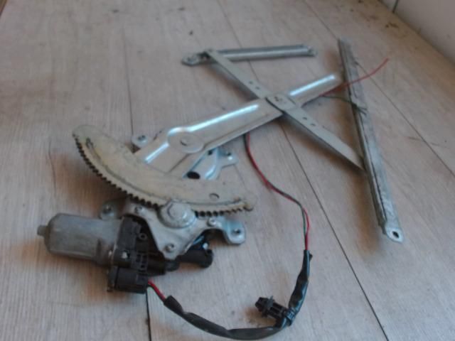 bontott SUZUKI SX4 Bal első Ablakemelő Szerkezet (Elektromos)