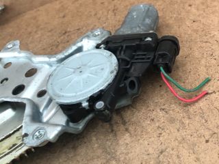 bontott SUZUKI SX4 Bal első Ablakemelő Szerkezet (Elektromos)