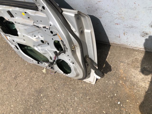 bontott SUZUKI SX4 Bal első Ajtó (Üres lemez)