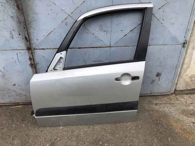bontott SUZUKI SX4 Bal első Ajtó (Üres lemez)