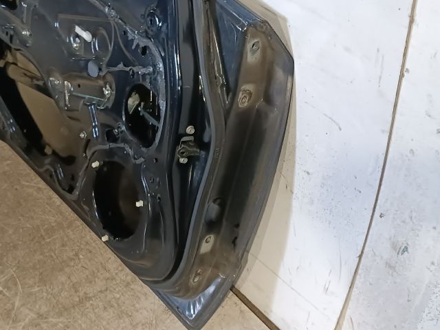 bontott SUZUKI SX4 Bal első Ajtó (Üres lemez)