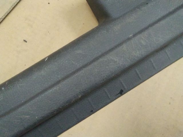 bontott SUZUKI SX4 Bal első Belső Küszöb Burkolat