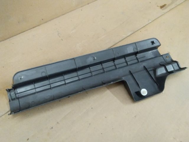 bontott SUZUKI SX4 Bal első Belső Küszöb Burkolat