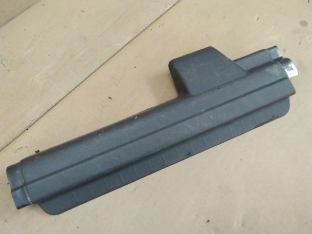 bontott SUZUKI SX4 Bal első Belső Küszöb Burkolat