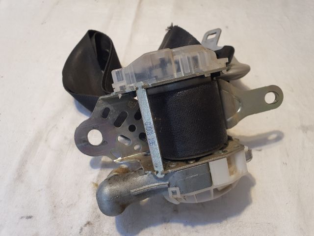 bontott SUZUKI SX4 Bal első Biztonsági Öv