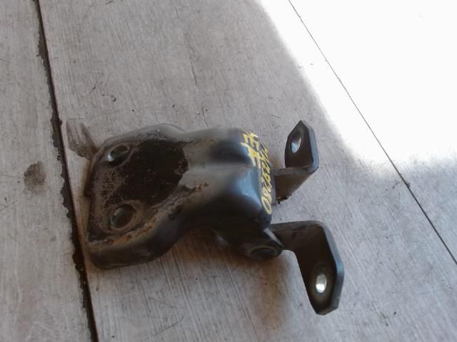 bontott SUZUKI SX4 Bal első Felső Zsanér