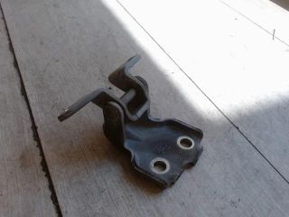 bontott SUZUKI SX4 Bal első Felső Zsanér