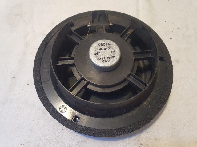 bontott SUZUKI SX4 Bal első Hangszóró