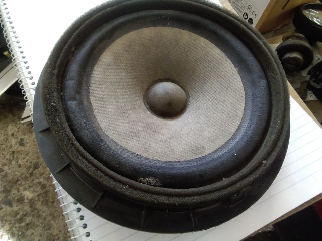 bontott SUZUKI SX4 Bal első Hangszóró