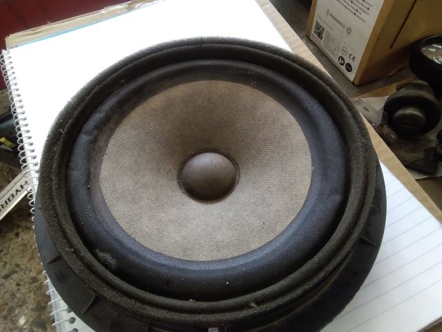 bontott SUZUKI SX4 Bal első Hangszóró