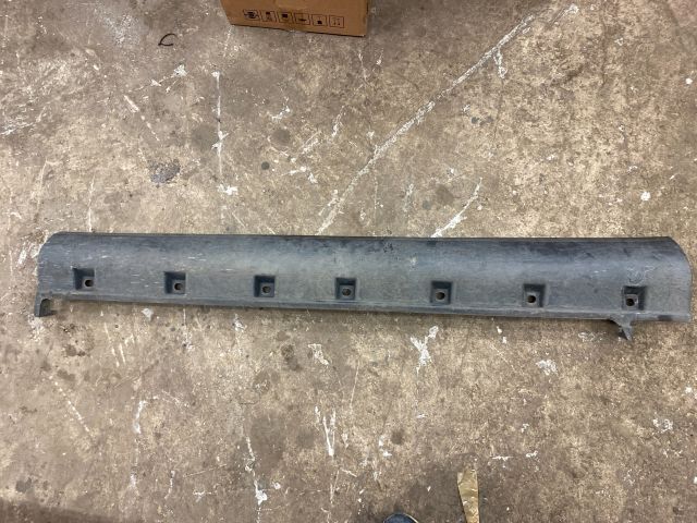 bontott SUZUKI SX4 Bal első Küszöb Díszléc