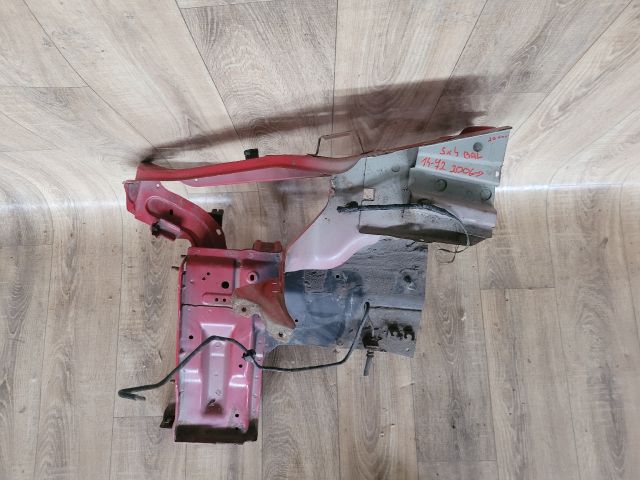 bontott SUZUKI SX4 Bal első Negyed Karosszéria Csomag