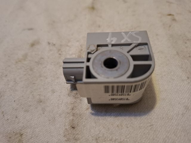 bontott SUZUKI SX4 Bal első Oldal Ütközés Érzékelő