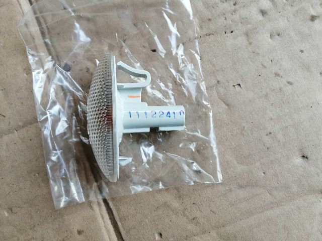 bontott SUZUKI SX4 Bal első Sárvédő Irányjelző