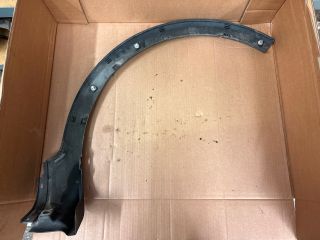 bontott SUZUKI SX4 Bal első Sárvédő Szélesítő