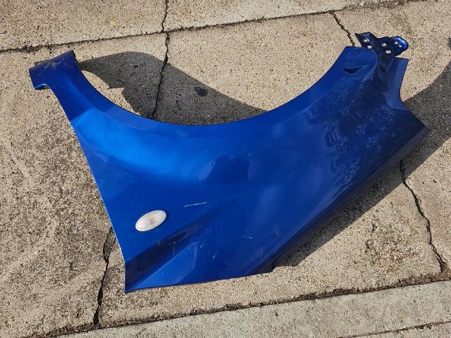 bontott SUZUKI SX4 Bal első Sárvédő