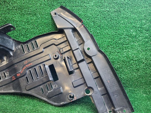 bontott SUZUKI SX4 Bal Fenéklemez