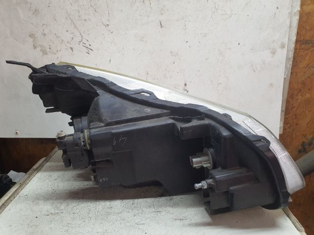 bontott SUZUKI SX4 Bal Fényszóró