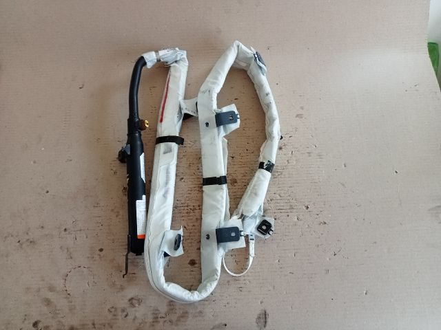 bontott SUZUKI SX4 Bal Függönylégzsák és Oldallégzsák