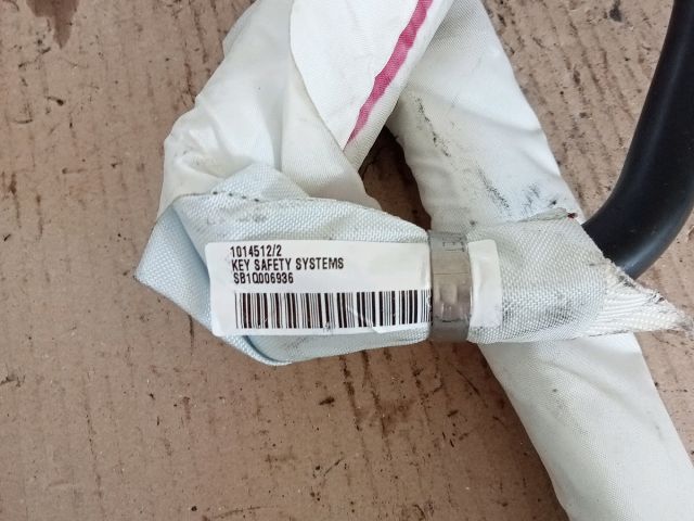 bontott SUZUKI SX4 Bal Függönylégzsák és Oldallégzsák