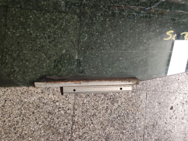 bontott SUZUKI SX4 Bal hátsó Ablak