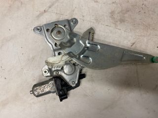 bontott SUZUKI SX4 Bal hátsó Ablakemelő Motor