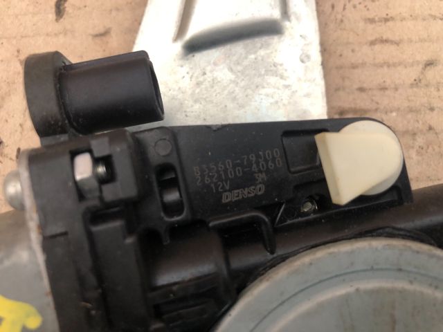 bontott SUZUKI SX4 Bal hátsó Ablakemelő Szerkezet (Elektromos)